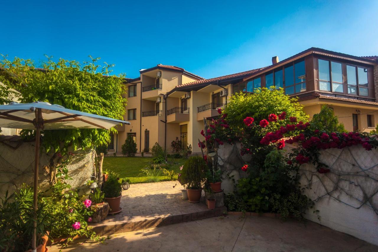 Ravda Bay Guest House Exterior photo